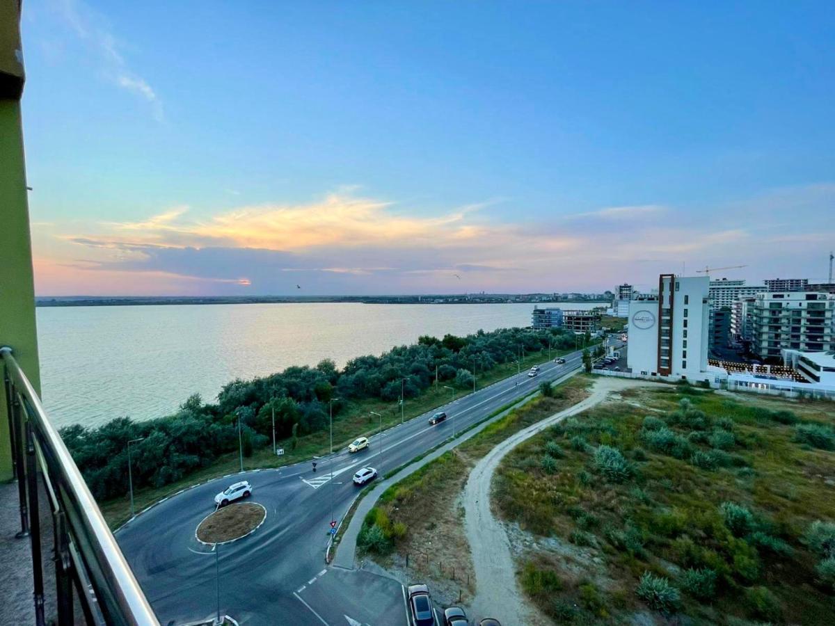 Aqua Vista Nuba - Vedere Top La Mare Si Lac - Apartament 2 Camere Summerland - Mamaia Bagian luar foto